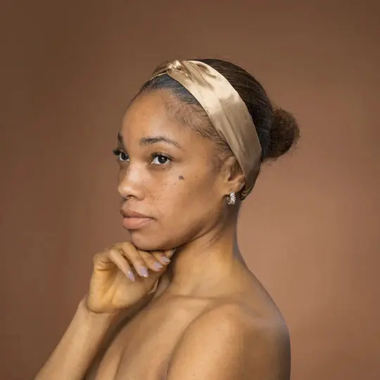 Satin Headband With Twist Khaki - Image 2