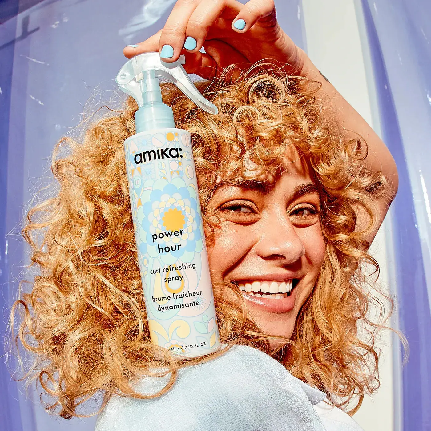 Power Hour Curl Refreshing Spray - Image 3