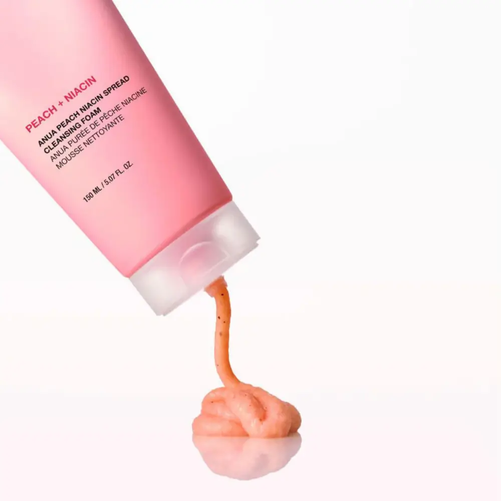 Peach Niacin Spread Cleansing Foam - Image 2