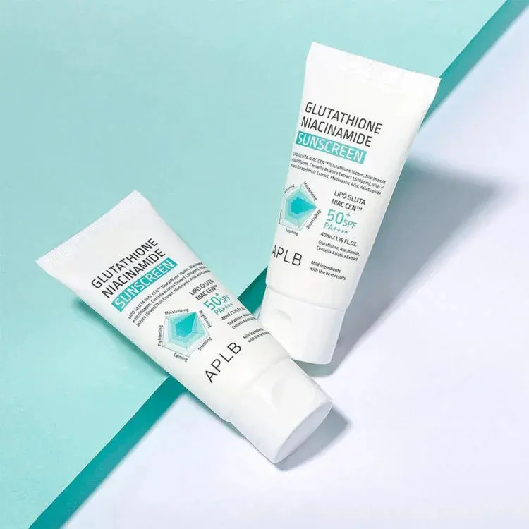 Glutathione Niacinamide Sunscreen - Image 4