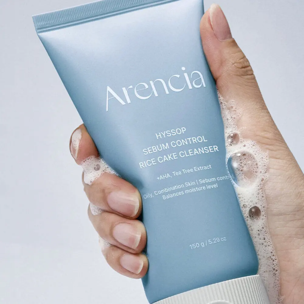 Hyssop Sebum Control Rice Cake Cleanser - Image 3