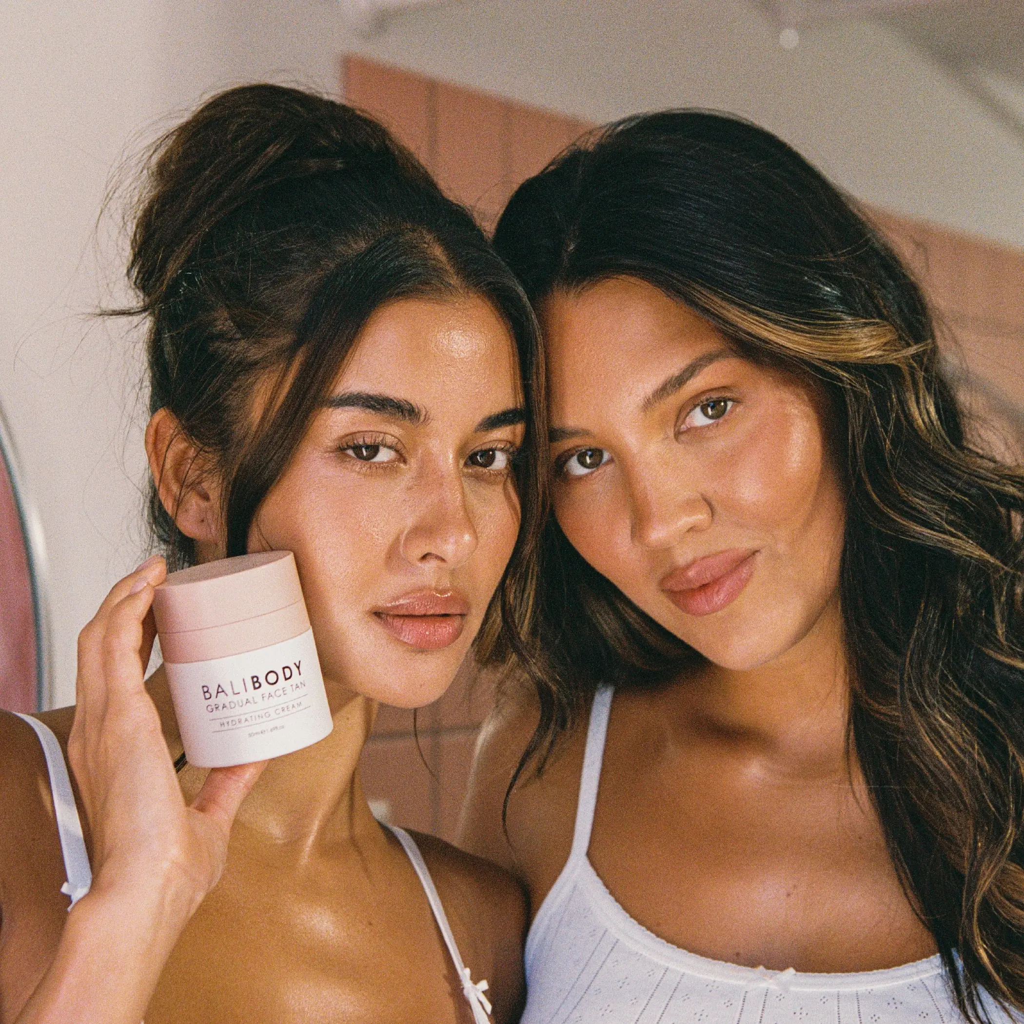 Gradual Face Tan - Image 7