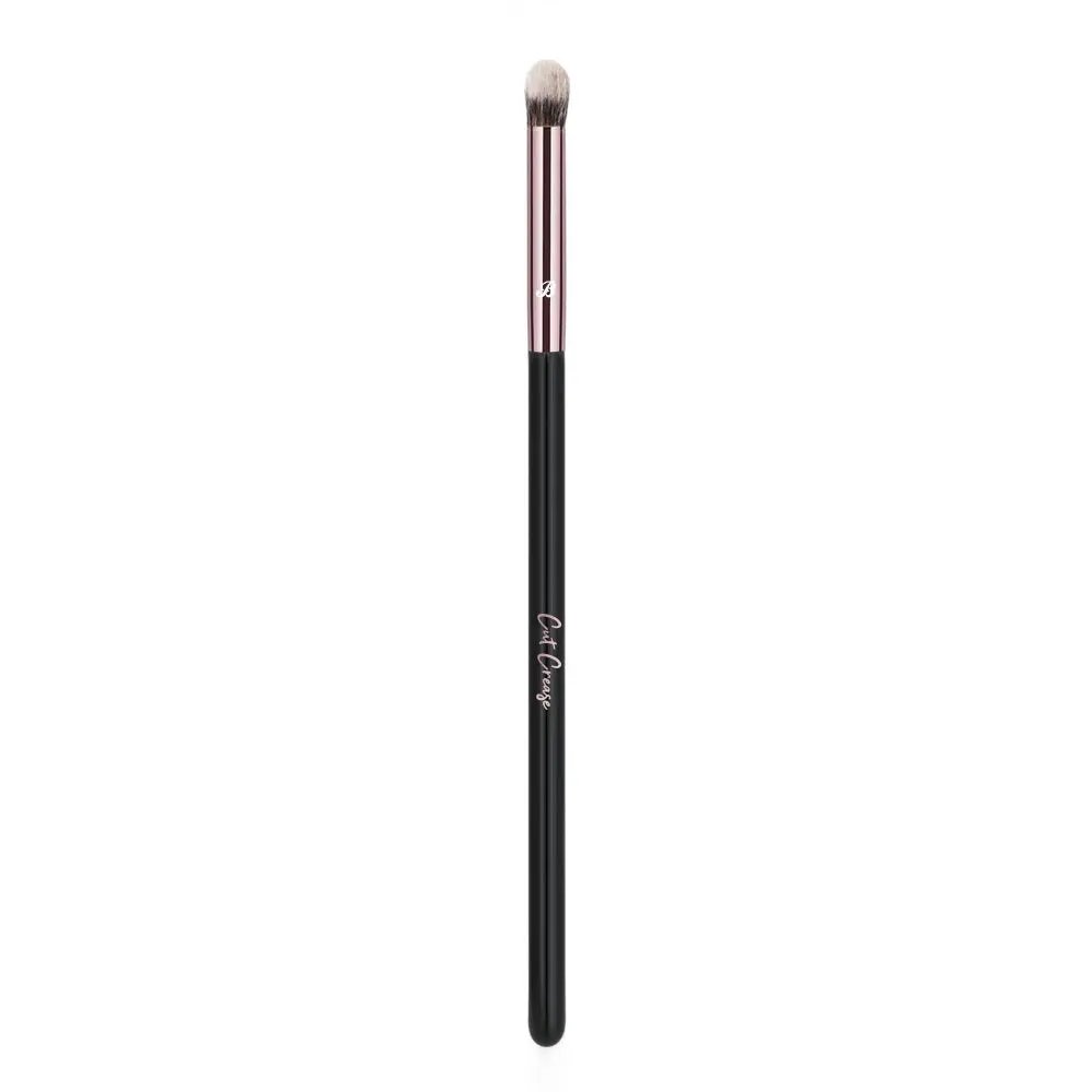 UP40 Cut Crease Brush - Image 2