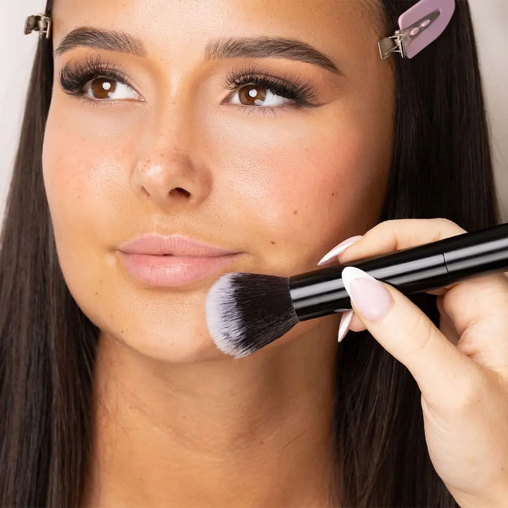 No. 6 Double Ended Powder and Buff Brush - Image 3