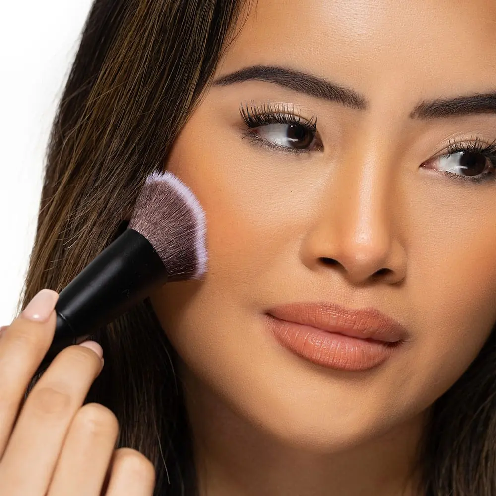 No. 9 Angled Flat Top Foundation Buffing Brush - Image 3