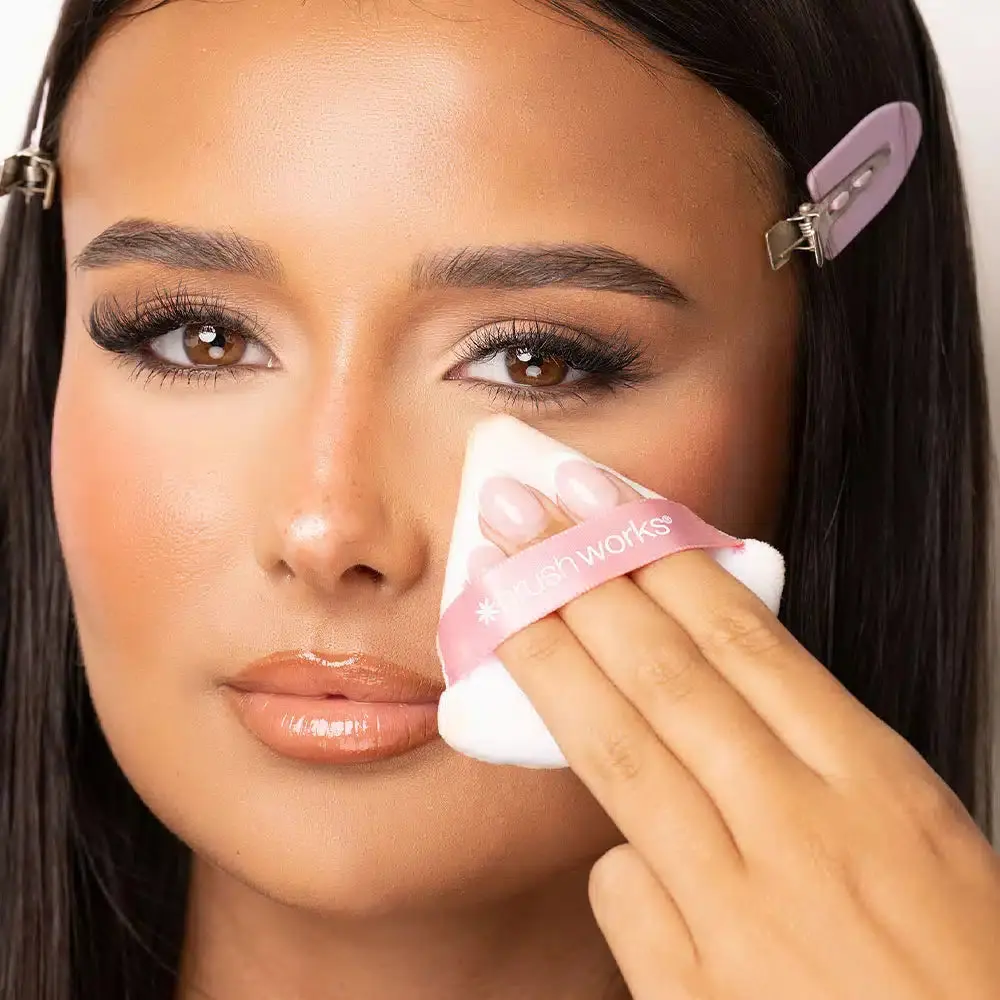 Triangular Powder Puff Duo - Image 2