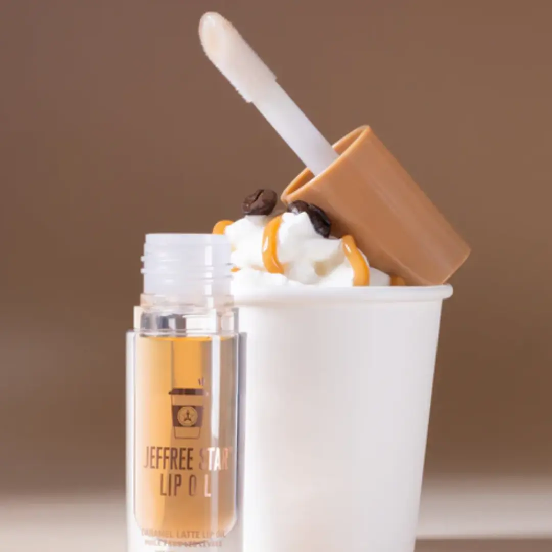 Caramel Latte Lip Oil - Image 2