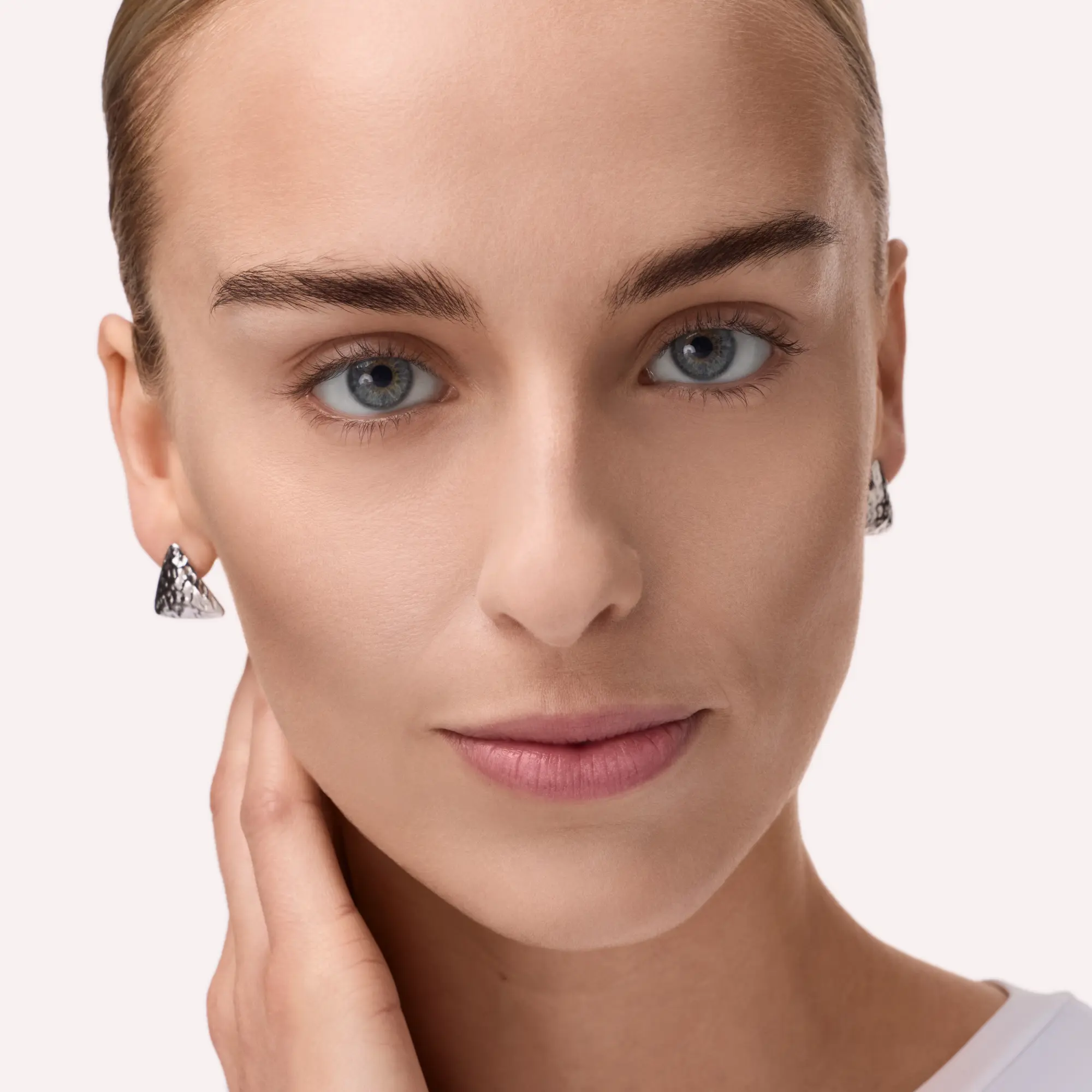 Allround Concealer 020 Light - Image 3