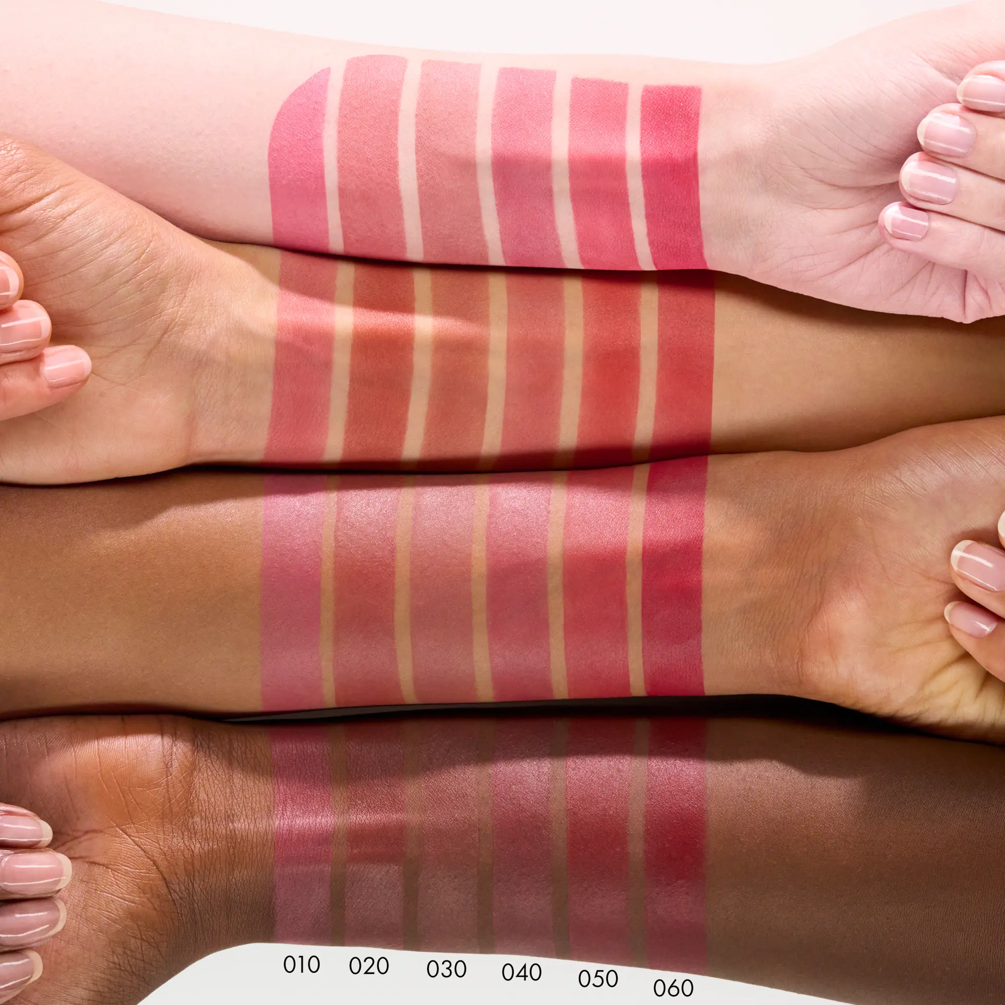 Blur-Real Matte Lipstick 060 Blurred Icon - Image 4