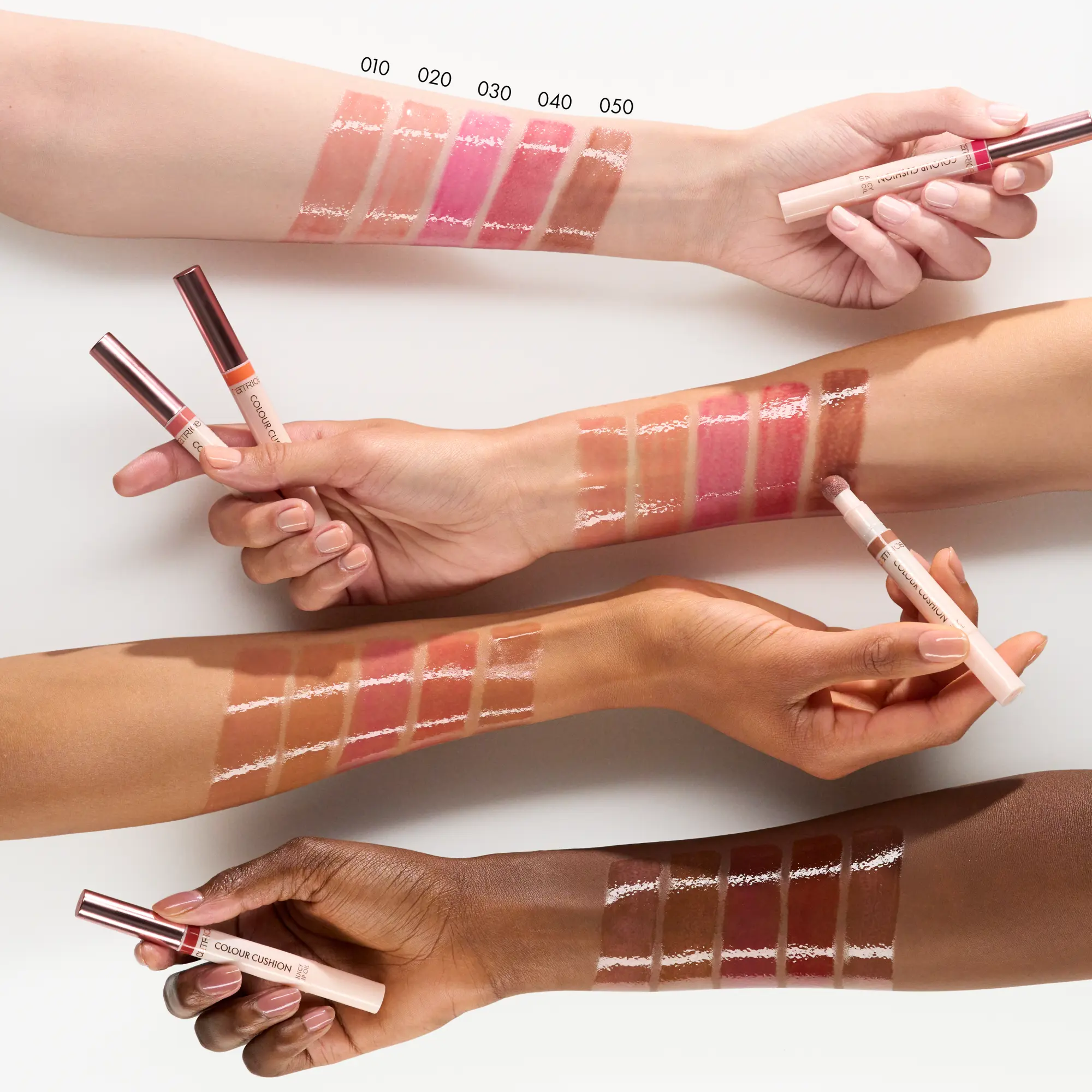 Colour Cushion Juicy Lip Oil 020 Gloss Angeles - Image 2