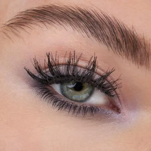 Faked Dramatic Curl Lashes - Image 3