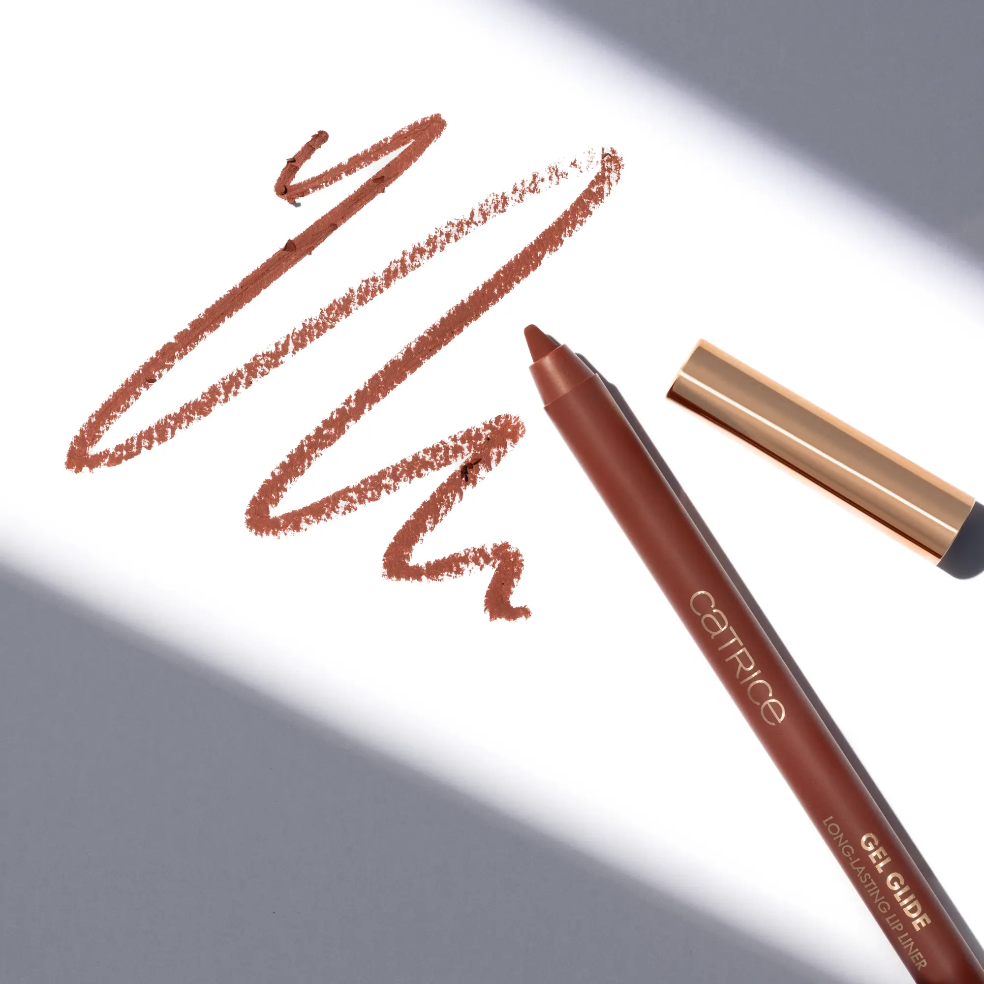 Gel Glide Long-Lasting Lip Liner 050 Sip & Slay - Image 12