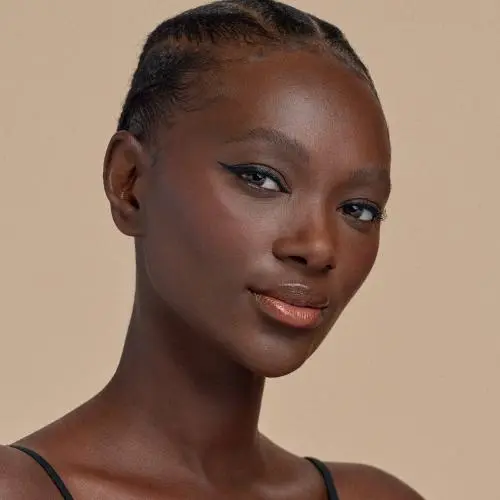 Holiday Skin Bronze & Glow Palette 010 Out of Office - Image 6