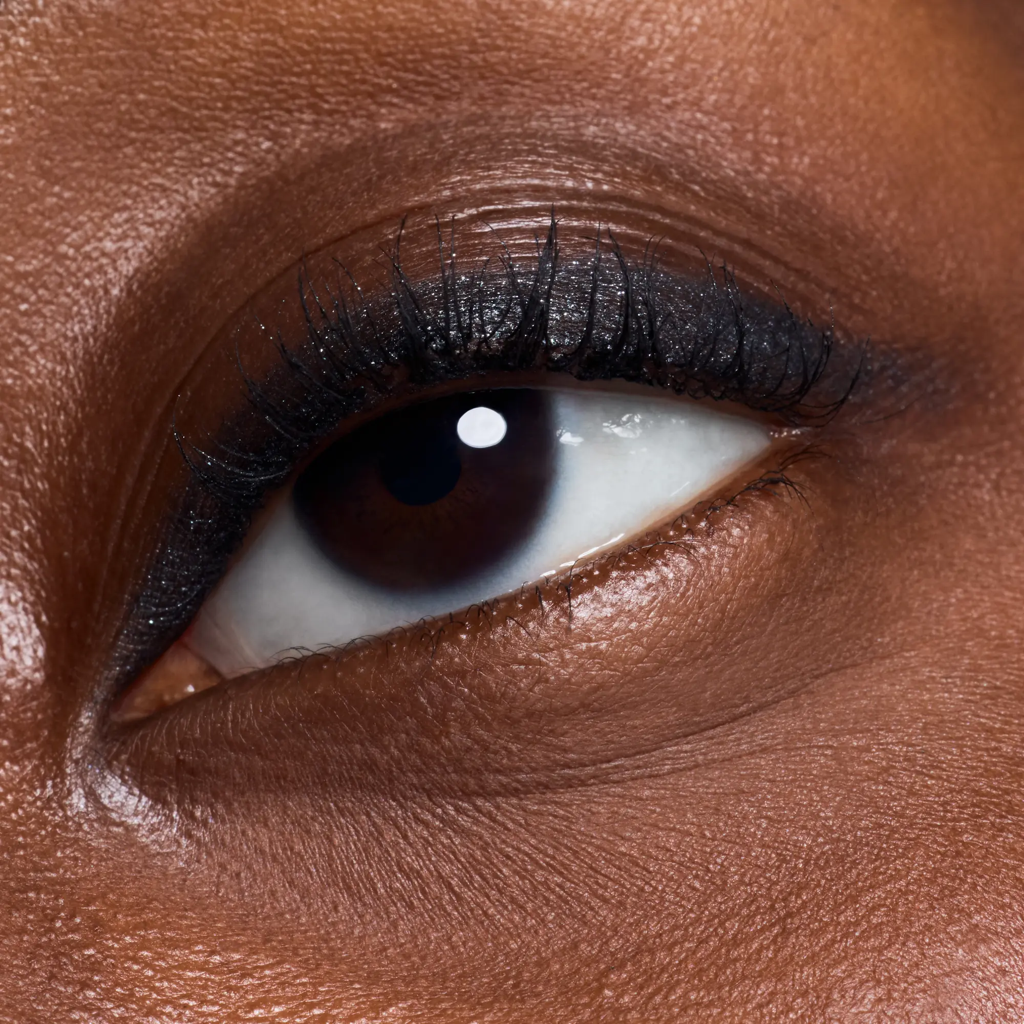 Jewel Glide Effect Eye Pencil 010 Black Diamond - Image 3