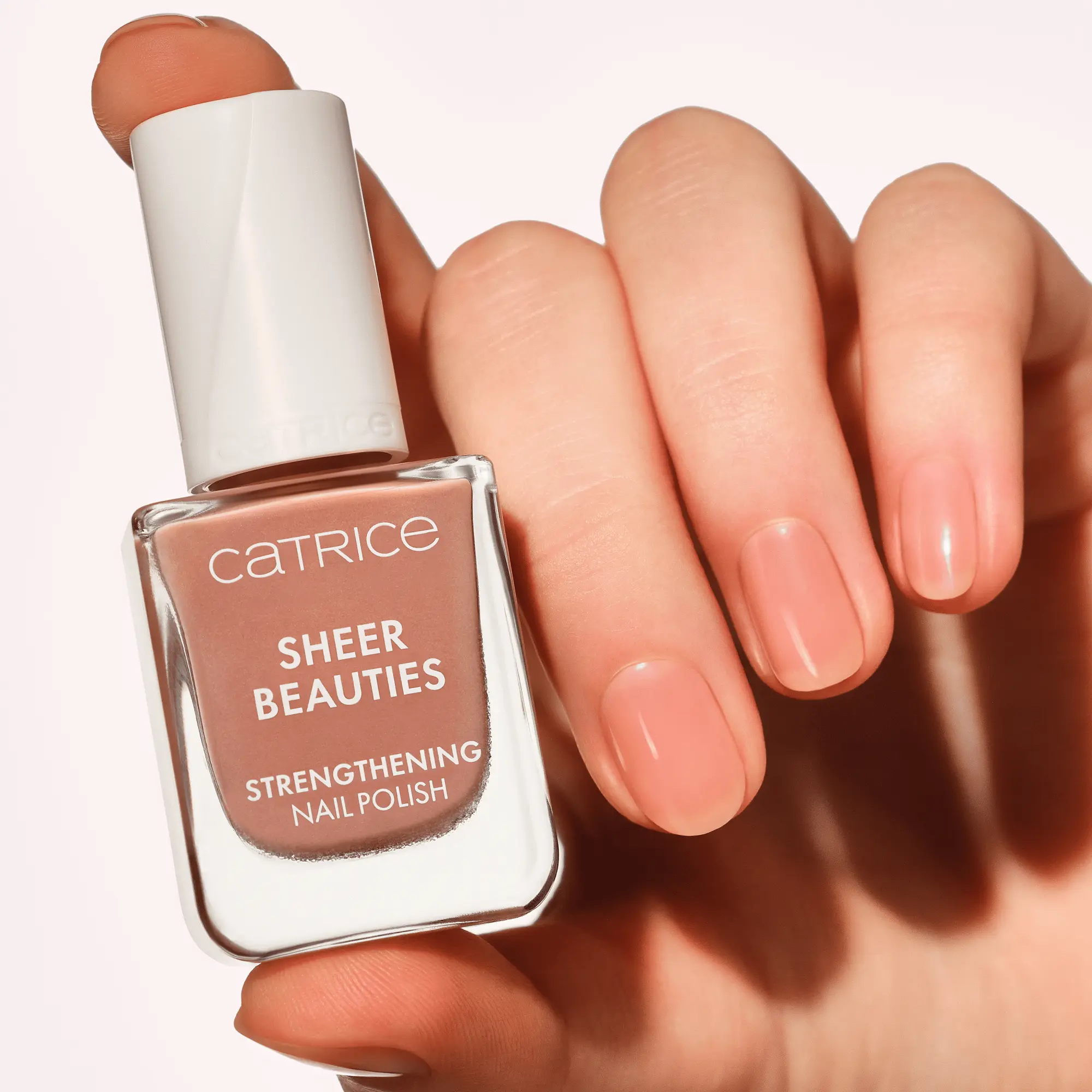 Sheer Beauties Strengthening Nail Polish 060 Nudie Beautie - Image 3