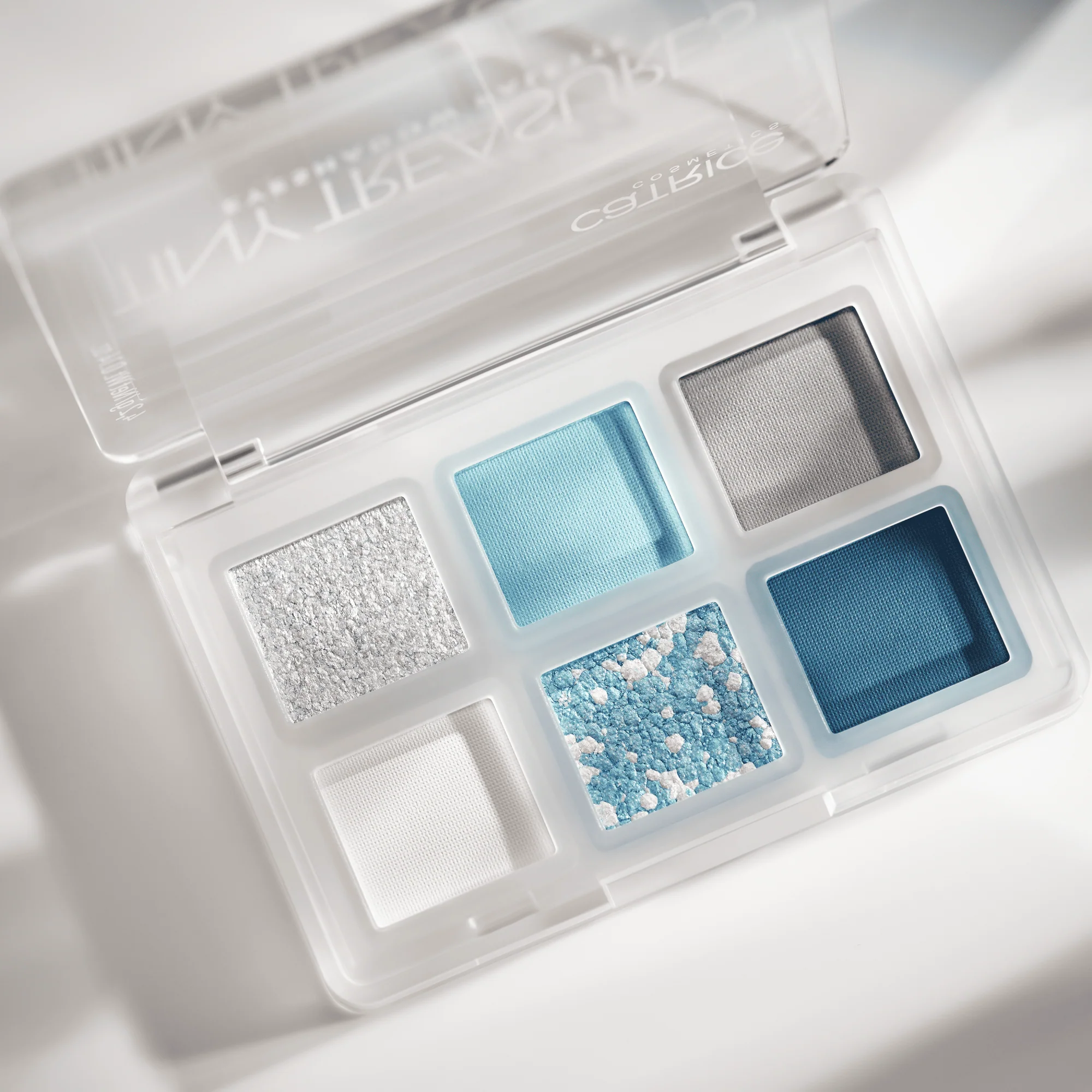 Tiny Treasures Eyeshadow Palette 040 Icy Whisper - Image 8