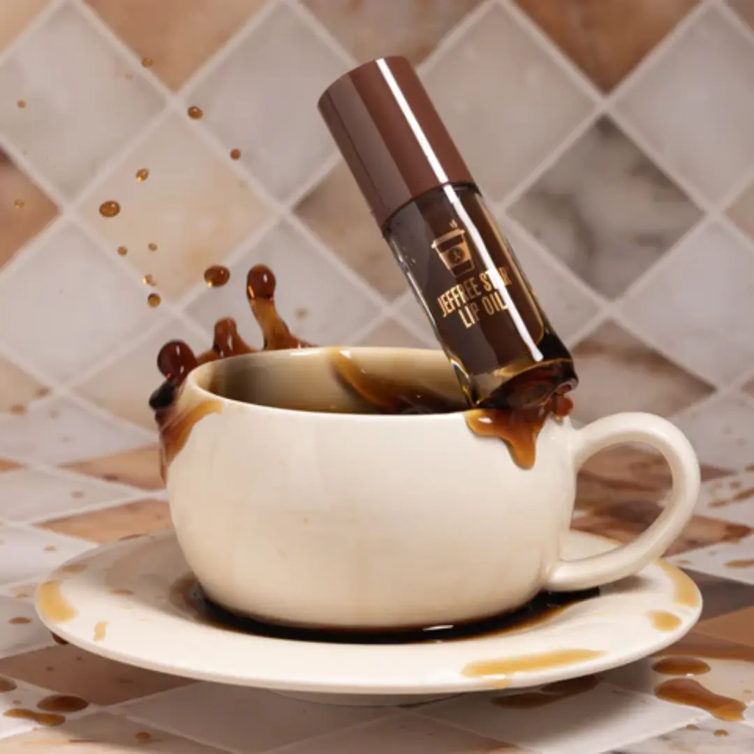 Dark Roast Lip Oil - Image 3