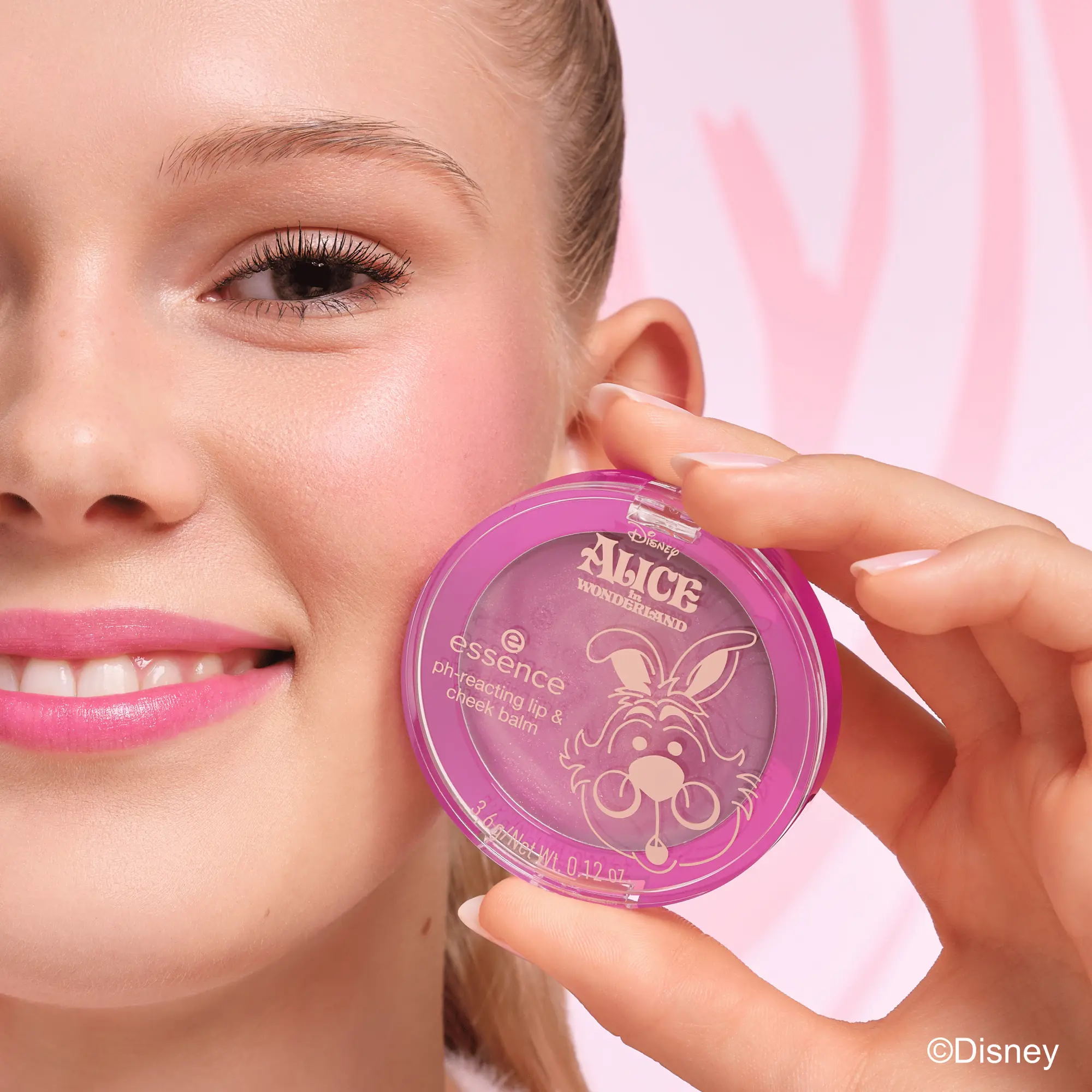 Disney Alice In Wonderland Ph-Reacting Lip & Cheek Balm 01 Team Fun - Image 4