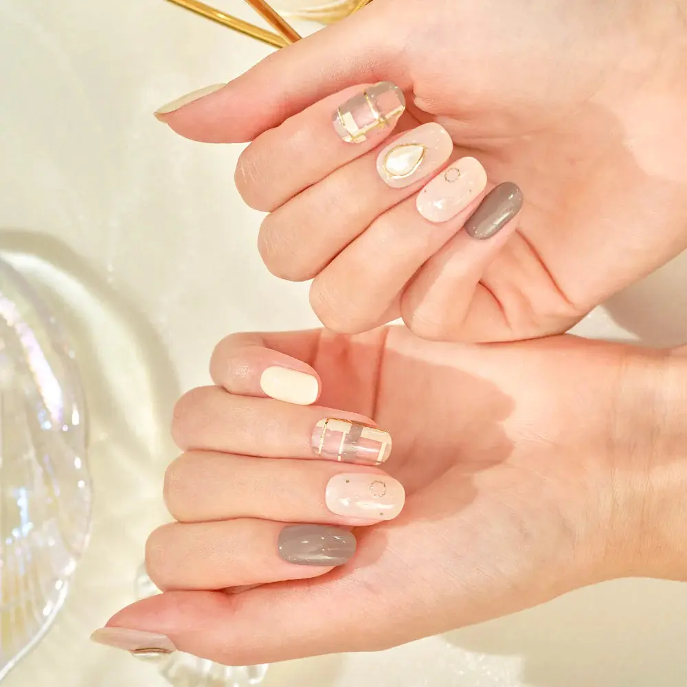Nail Strips Pearl Locket - Image 2