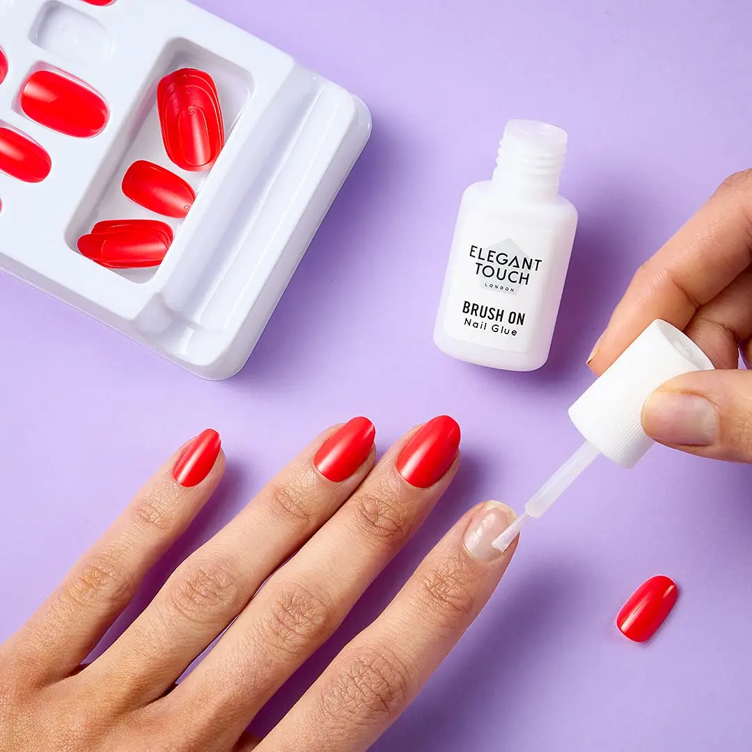 Brush On Nail Glue - Image 2