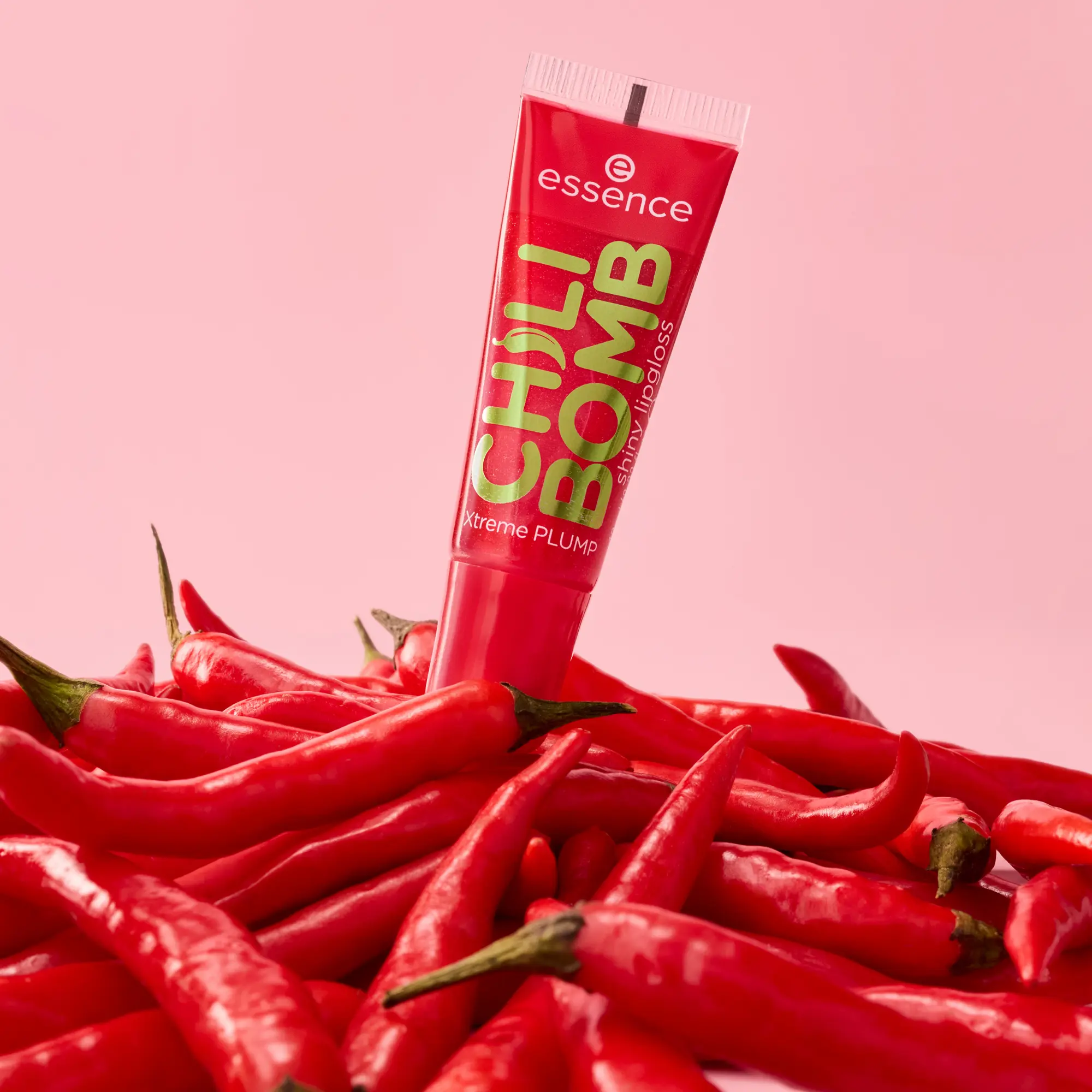 Chili Bomb Shiny Lipgloss 01 Strawberry Salsa - Image 5