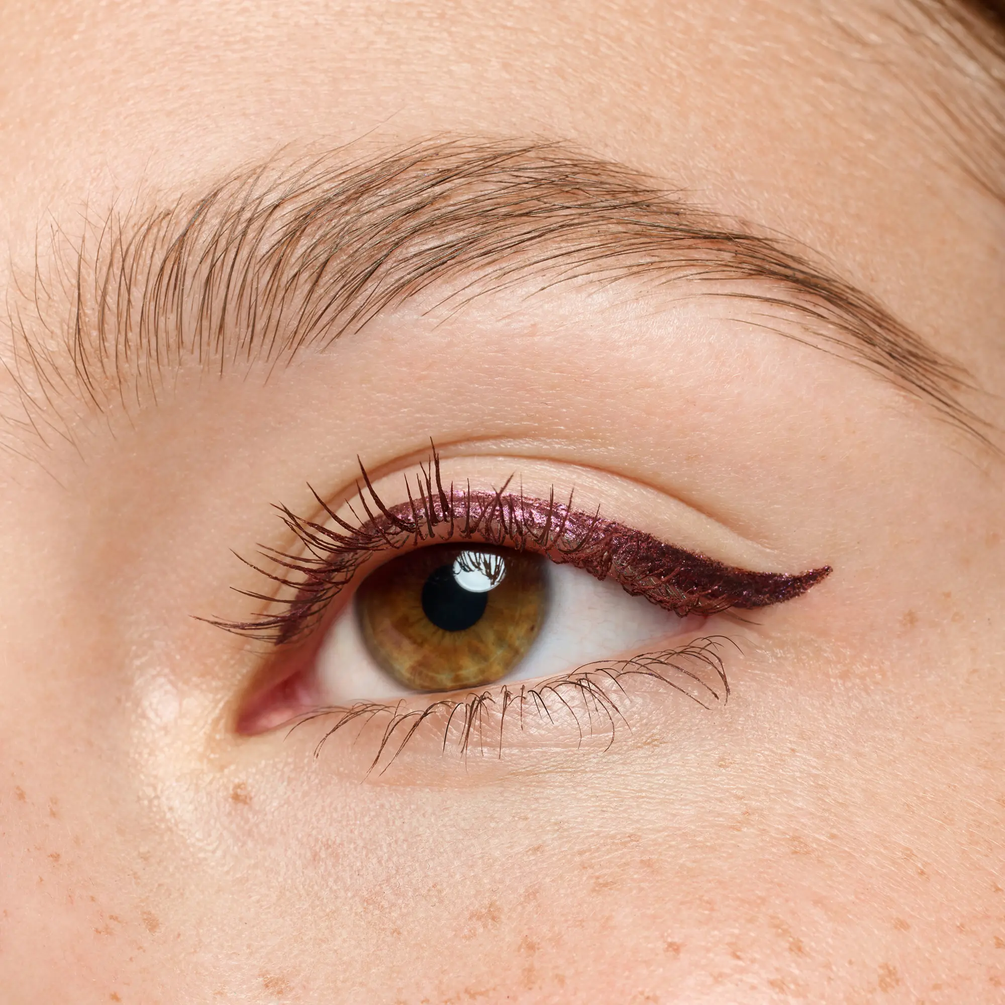 Colour It! Metallic Liquid Liner 02 Dark Cherry - Image 2