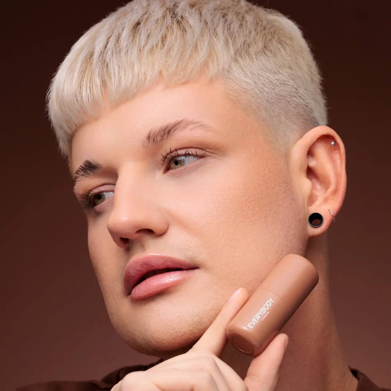 Stick Bronzer Light Medium - Image 3