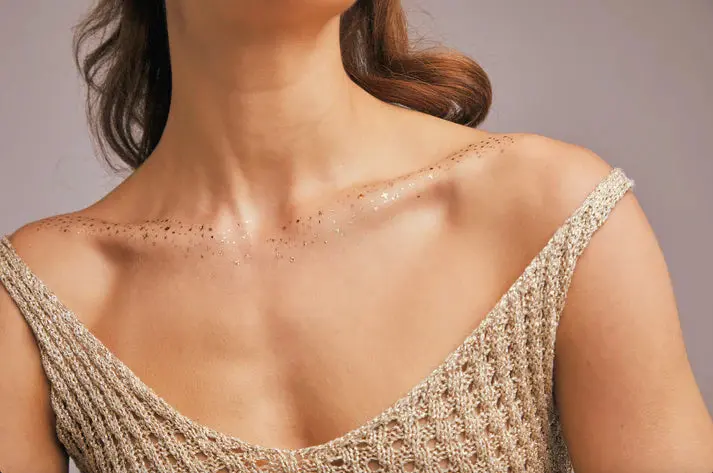 Decolletage Speckles Gold - Image 3