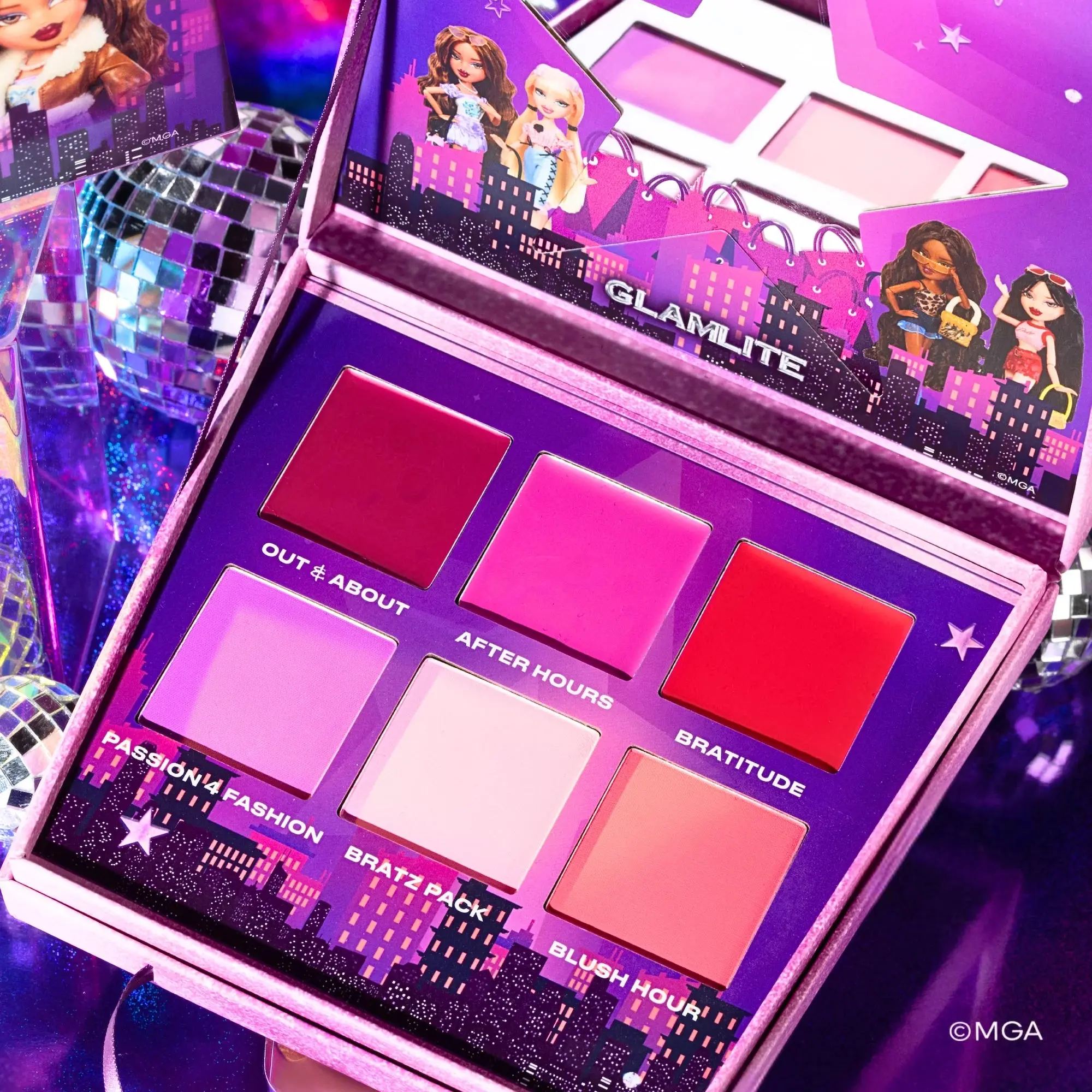 x Bratz Shop 'Til We Blush Palette - Image 3
