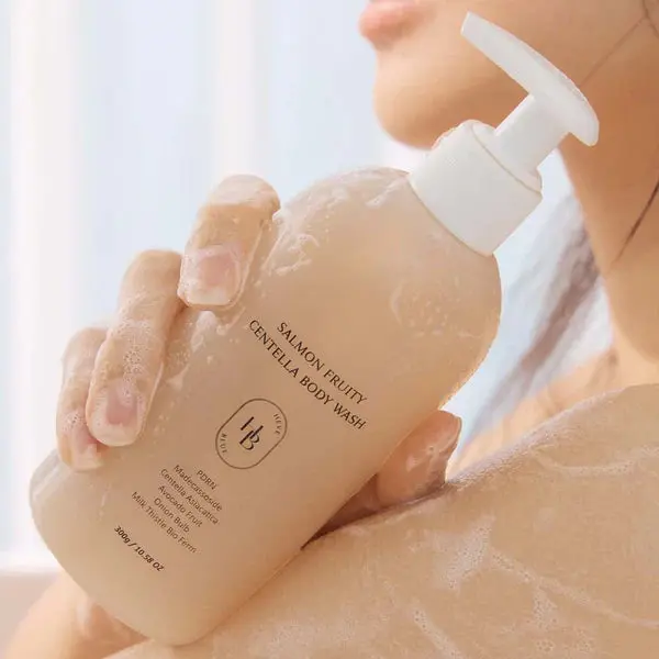 Salmon Fruity Centella Body Wash - Image 4