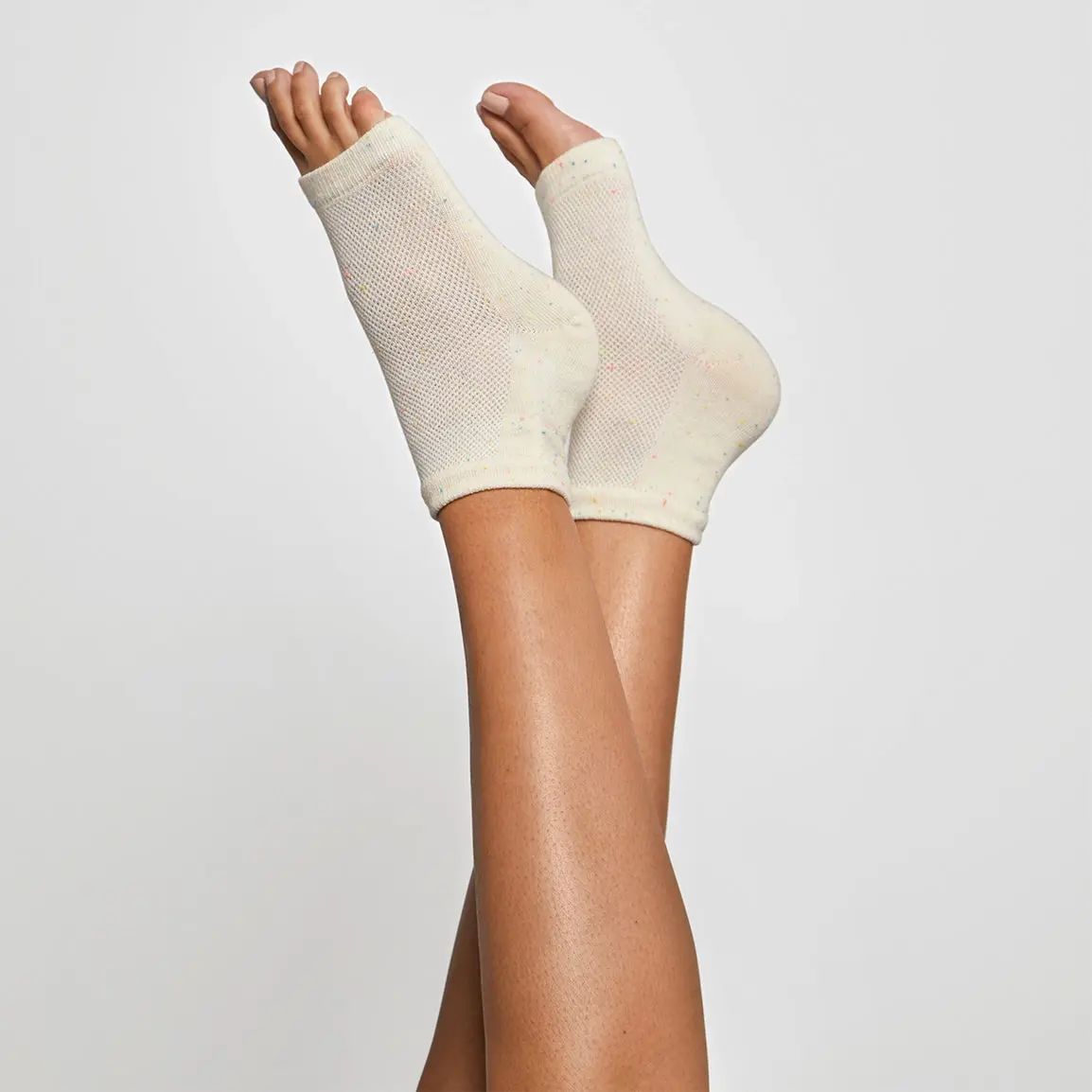 Moisturizing Heel Socks - Image 3