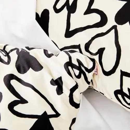 Satin Pillowcase Hearts - Image 3
