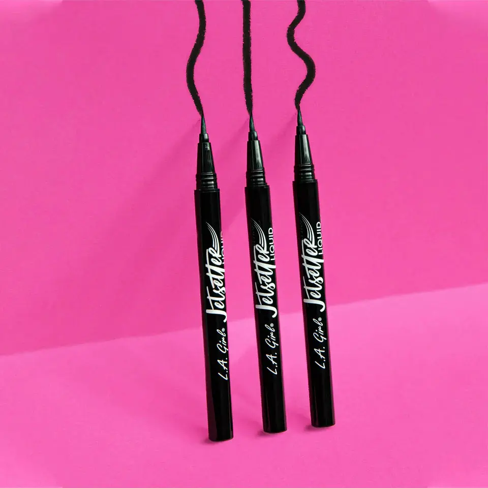 Jetsetter Liquid Eyeliner Black - Image 2