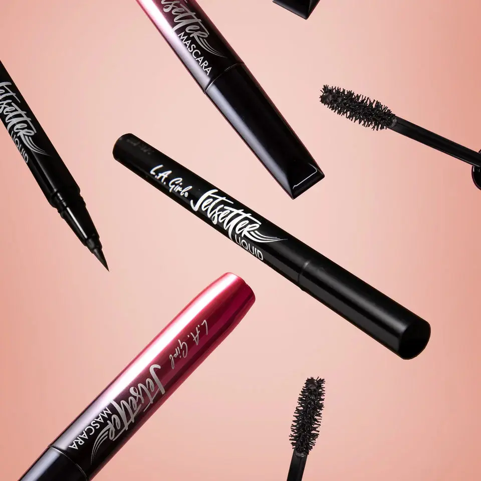 Jetsetter Liquid Eyeliner Black - Image 3