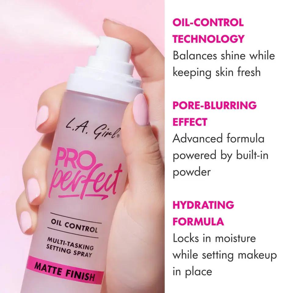 Pro Perfect Setting Spray Blurring Matte - Image 3