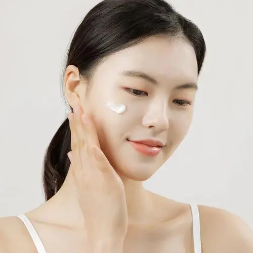 Centella Cleansing Foam - Image 3