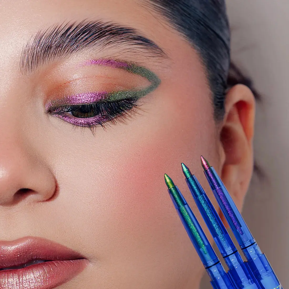 Eyeliner Too Much - Image 4