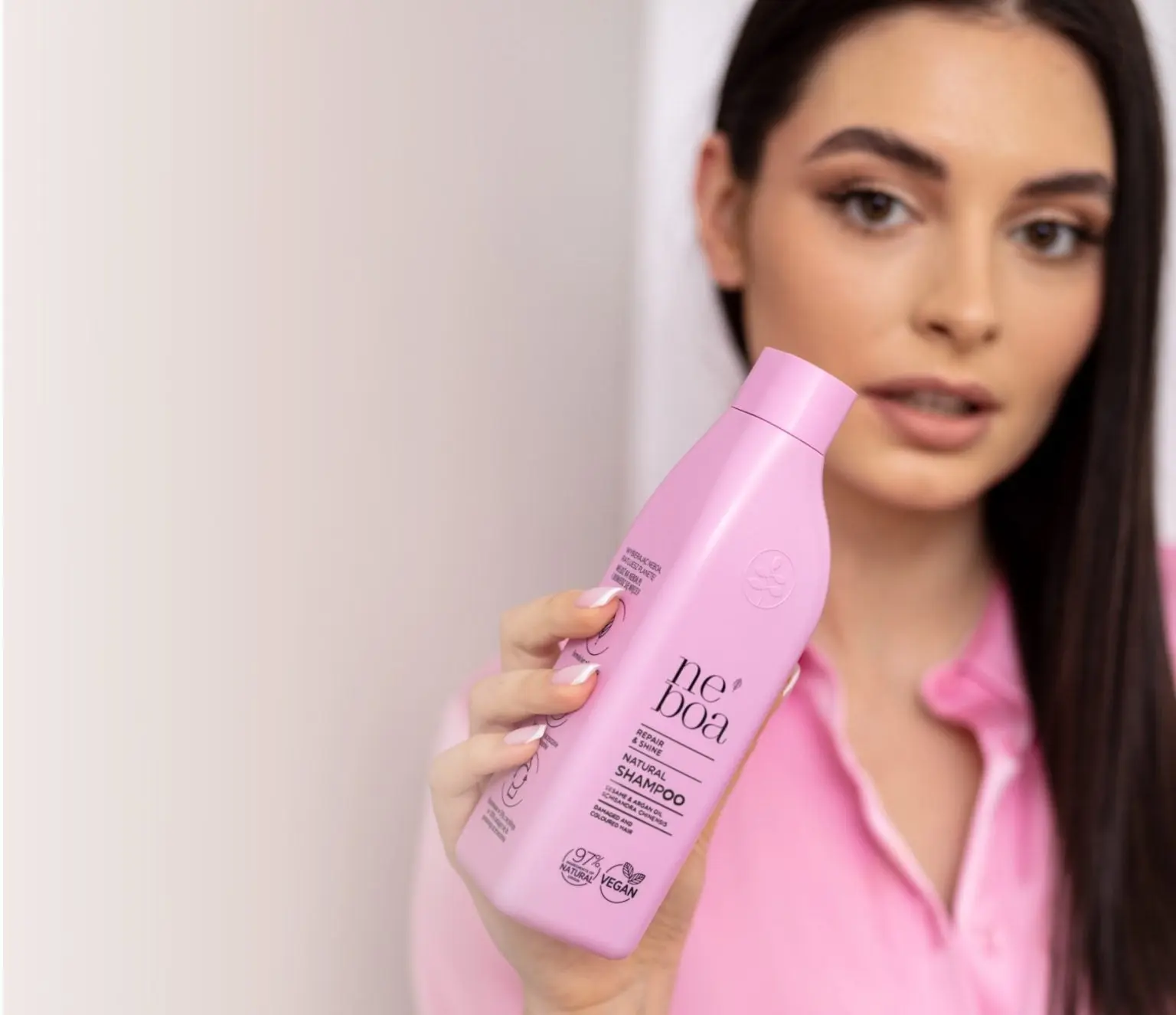 Repair & Shine Shampoo - Image 2