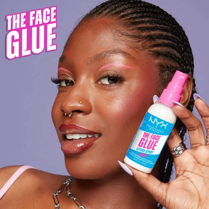 The Face Glue Setting Spray - Image 2