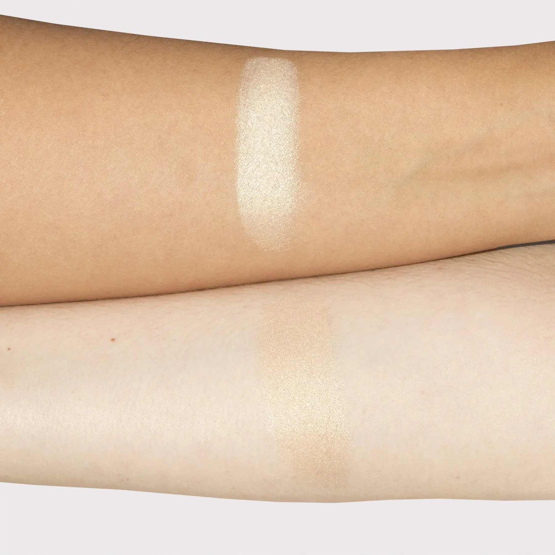 Highlighter Mary-Lou Manizer Travel Size - Image 4