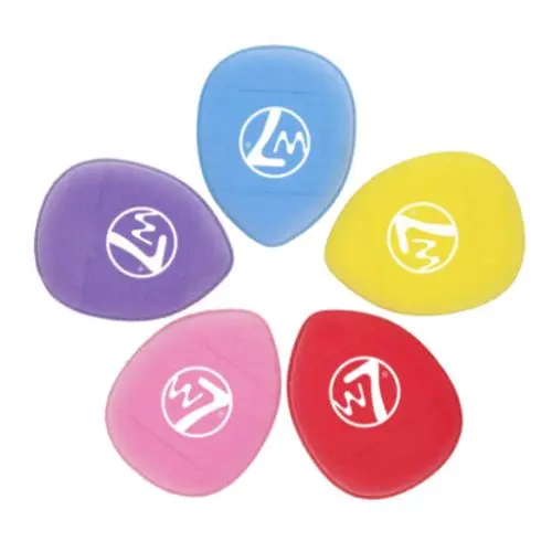Power Petal 5 Mini Makeup Sponges - Image 2