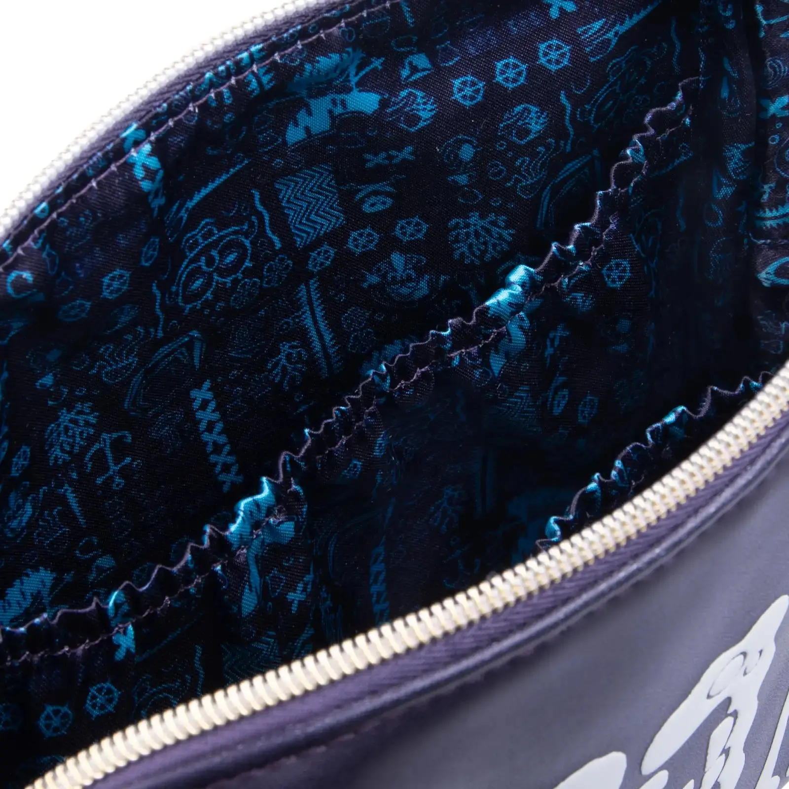 x SpongeBob The Movie SpongeBob Skull and Bones Makeup Bag - Image 2